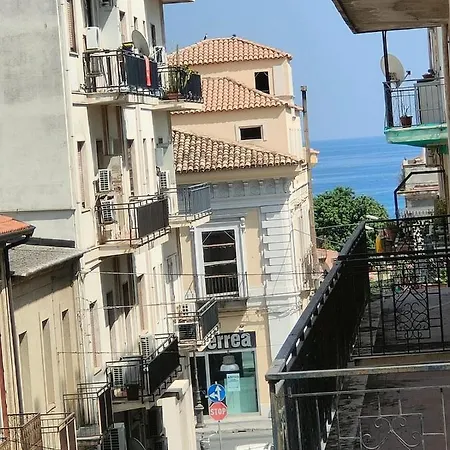 La Casa Di Carta Bed and Breakfast *